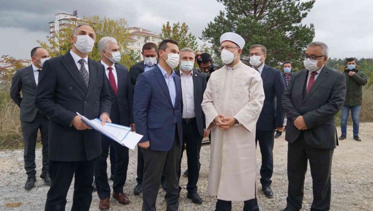 Diyanet İşleri Başkanı Erbaş, yapımı 7 yıldır devam eden camiyi inceledi