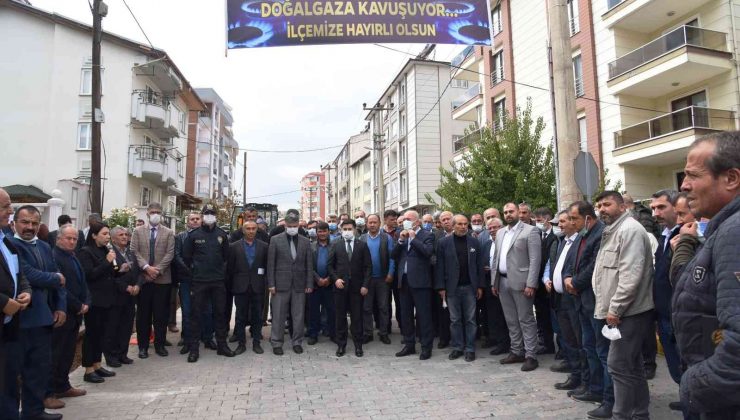 Dursunbey’de doğalgaz çalışmaları başladı