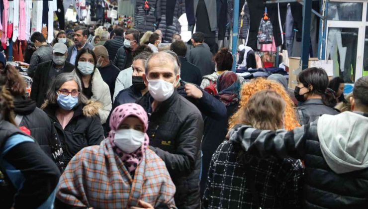 Edirne’de Ulus Pazarı, yağmura rağmen doldu taştı