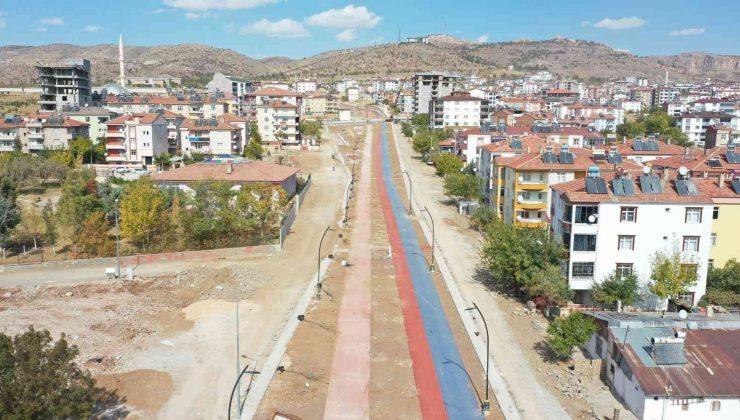 Elazığ’da üst yapı çalışmaları sürüyor