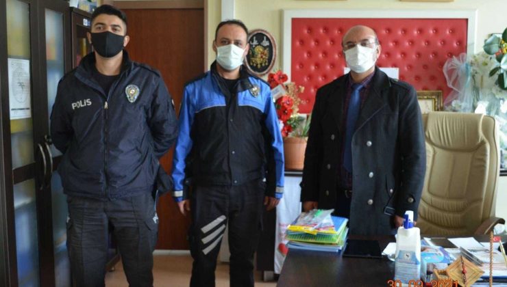 Emniyet’ten öğrencilere kırtasiye yardımı