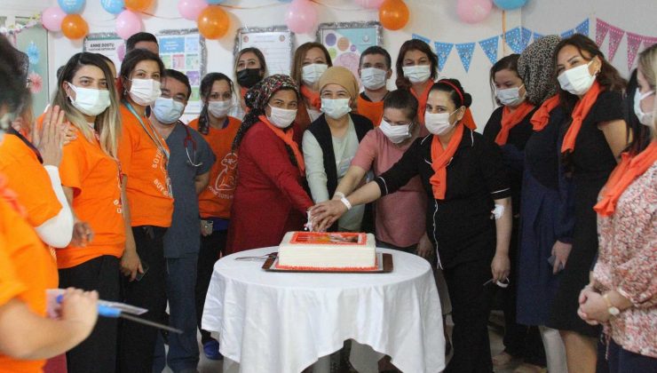 Emzirme haftasında anne sütünün önemi anlatıldı