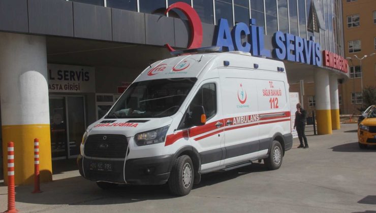 Erzincan’da trafik kazası: 4 yaralı