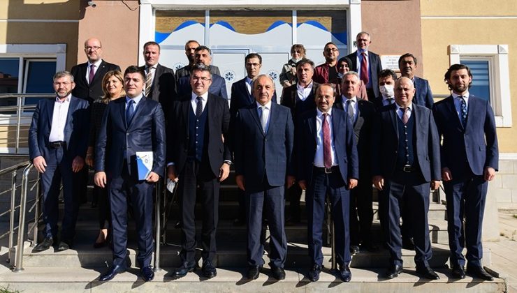 ETÜ yönetimi, kurum yöneticileriyle bir araya geldi