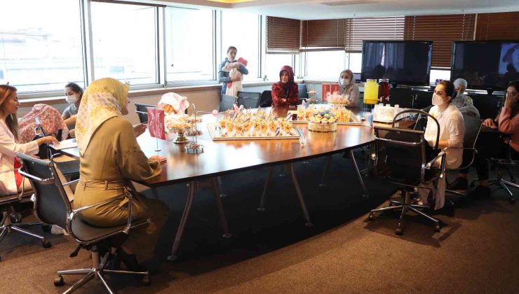 Gebelere anne sütünün fiziksel ve psikolojik faydaları anlatıldı