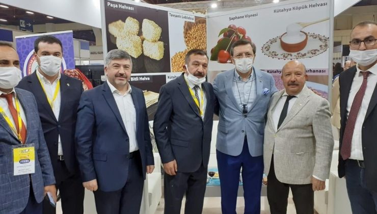 Gediz’in yöresel ürünleri Antalya’da tanıtıldı