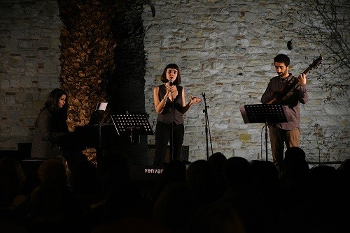 Genç sanatçılardan Güvercinada’da muhteşem performans