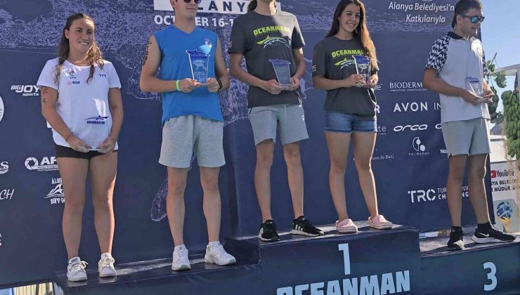 Genç yüzücüden çifte madalya