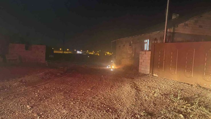 Gerilim hattında çıkan yangın mahallede paniğe neden oldu