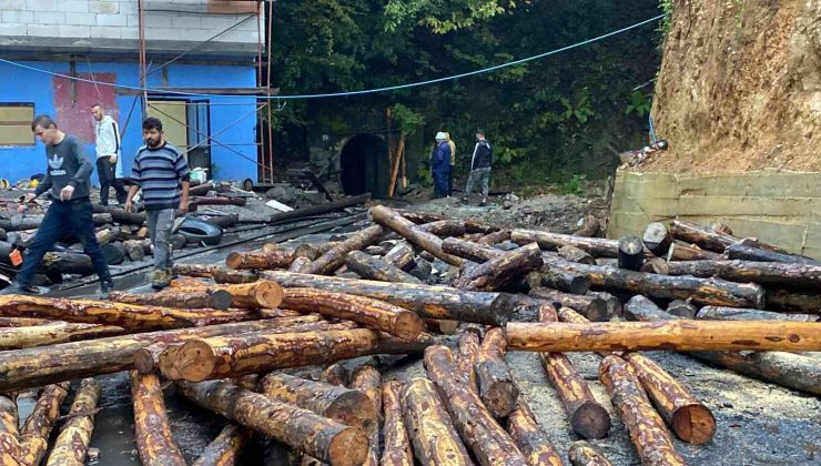 Göçükte kalan işçiye 11 saat sonra ulaşıldı