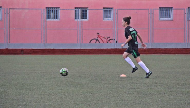 Golleriyle adından söz ettiren genç kadınlar, yeni sezon için iddialı