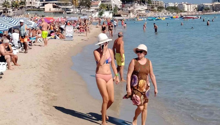 Görüntüler yazı aratmadı, sıcağı gören denize koştu