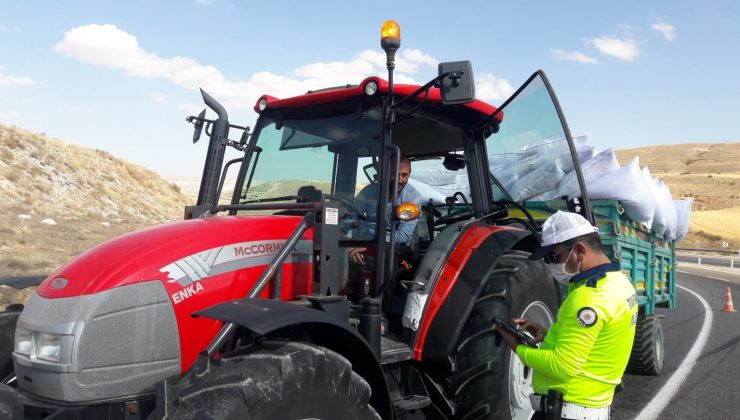 Gürün’de traktörler denetlendi