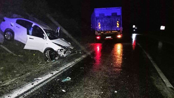 Hatalı şerit değiştiren kamyon kazaya sebep oldu