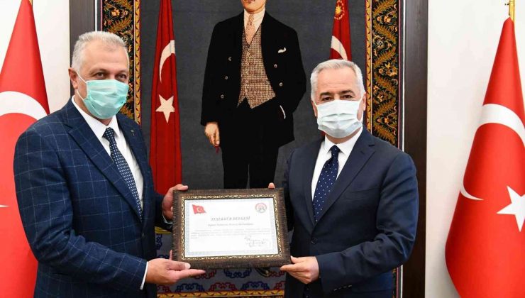 Isparta’da 19 Ekim Muhtarlar günü kutlandı