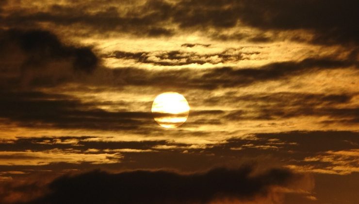 İstanbul’da gün batımı manzarası hayran bıraktı