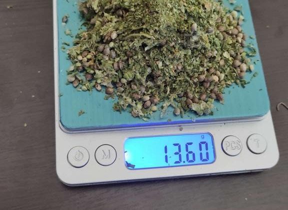 Jandarma ekipleri valiz içinde uyuşturucu buldu