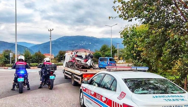 Jandarma kuralsız motosiklet sürücülerine nefes aldırmıyor