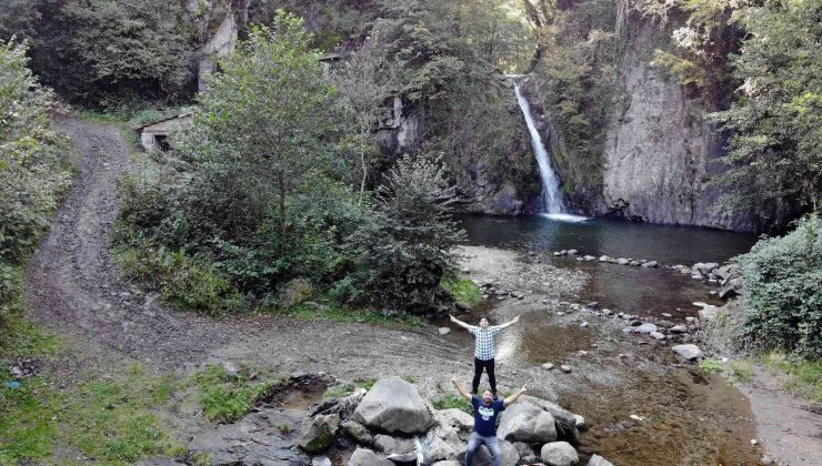 Kadıncık Şelalesi’nde sonbahar güzelliği