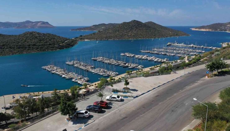 Kaş Seyir Terası projesi tamamlandı
