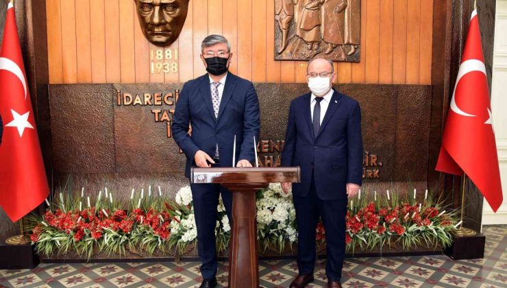 Kazakistan Ankara Büyükelçisi Saparbekuly’dan Manisa’da iş birliği vurgusu