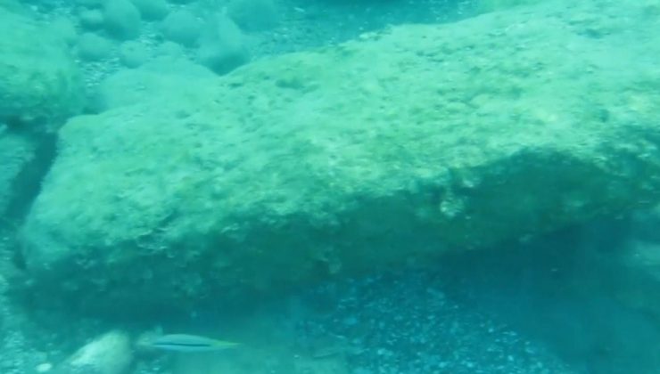 Konyaaltı Sahili’nde,  tarihi kapı eşiği bulundu