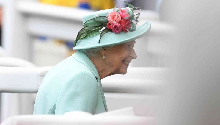 Kraliçe II. Elizabeth doktor tavsiyesi üzerine Kuzey İrlanda gezisini iptal etti