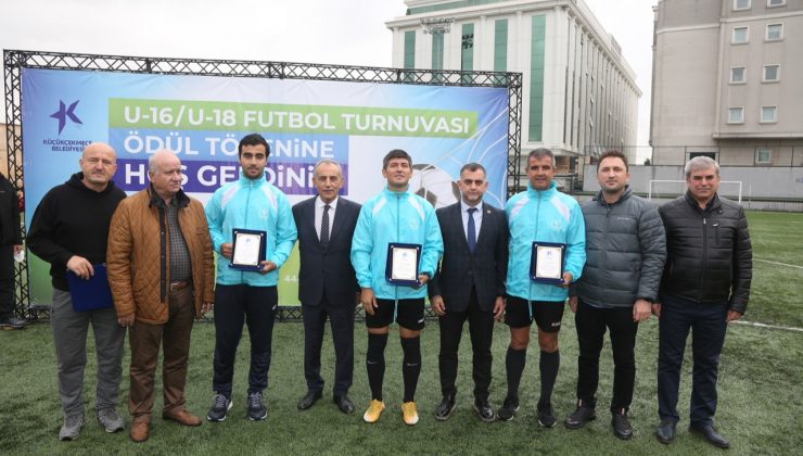 Küçükçekmece Belediyesi Başkanlık Turnuvası’nda şampiyonlar belli oldu