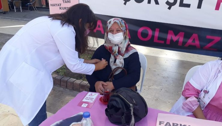 Kumluca’da meme kanseri farkındalık etkinliği