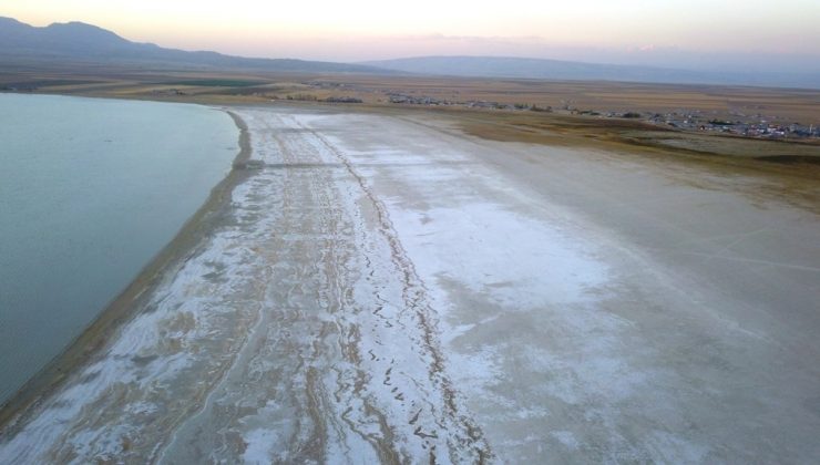 Kuraklık, Arin Gölü’nün yüzde 15’ini kuruttu