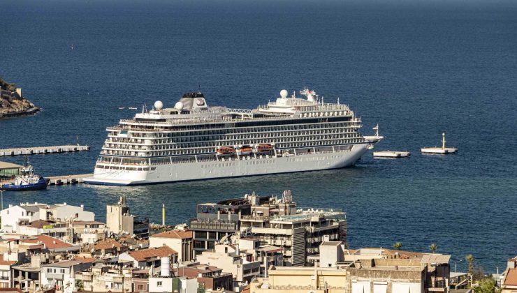 Kuşadası’nda kruvaziyer turizmi sevinci