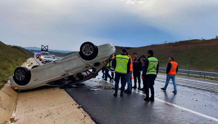 Kuzey Marmara Otoyolu’nda otomobil takla attı: 4 yaralı