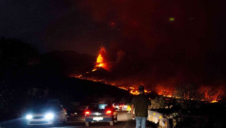 La Palma’daki yanardağda lav çıkışı hızlandı