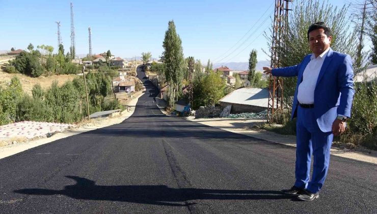 Mahalle halkının sıcak asfalt sevinci