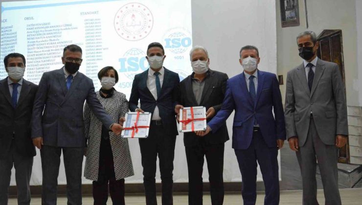 Malatya’da 24 okula ISO standardı belgesi