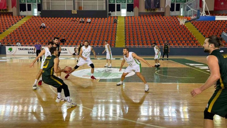Mamak Belediyesi Basketbol Takımı evinde farklı kazandı