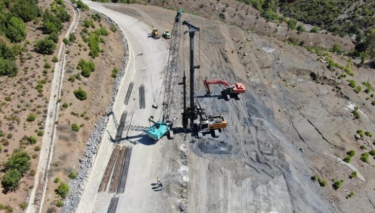 Mansurlu yolu 2 yıl içerisinde tamamlanacak