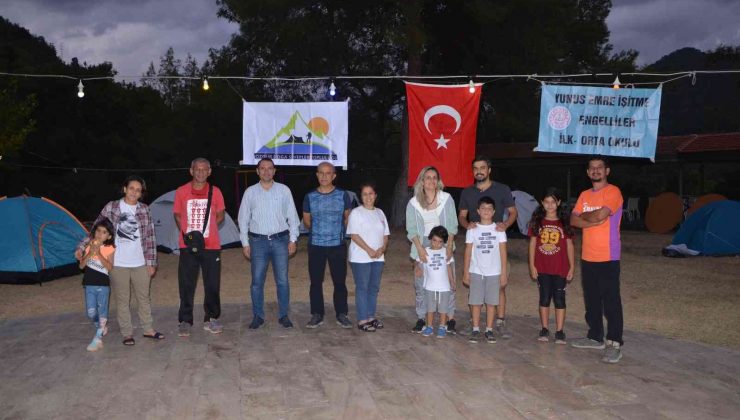 Mersinli doğa tutkunları Kozan’da kamp yaptı