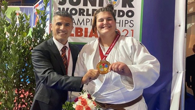 Milli judocu Hilal Öztürk dünya üçüncüsü oldu