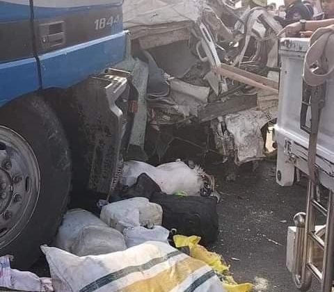 Mısır’da katliam gibi trafik kazası: 19 ölü