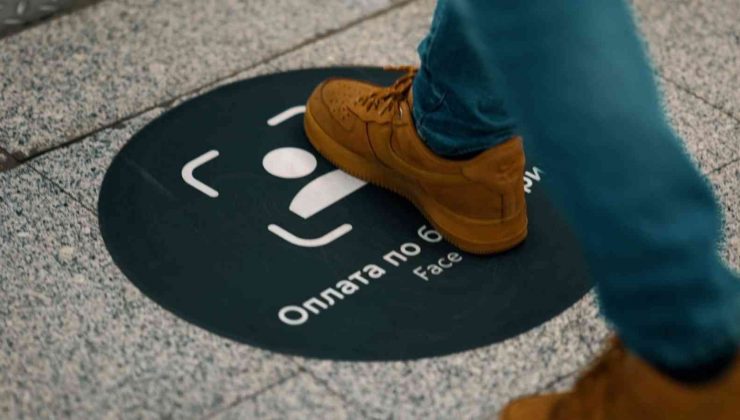 Moskova metrosunda “yüz tanıma sistemiyle ödeme” dönemi