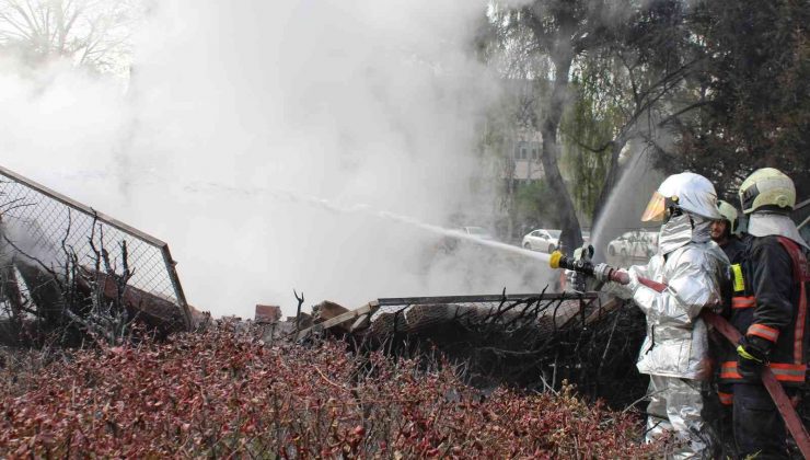 MTA bahçesindeki yangında soğutma çalışmaları devam ediyor