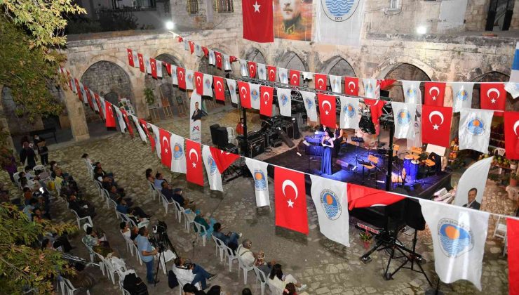 Mut’taki tarihi Taşhan’da klasik müzik konseri