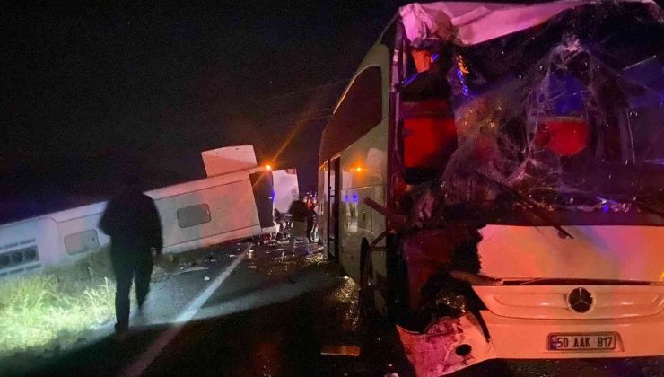 Nevşehir’de öğrencileri taşıyan iki otobüsten biri devrildi: Çok sayıda yaralı var