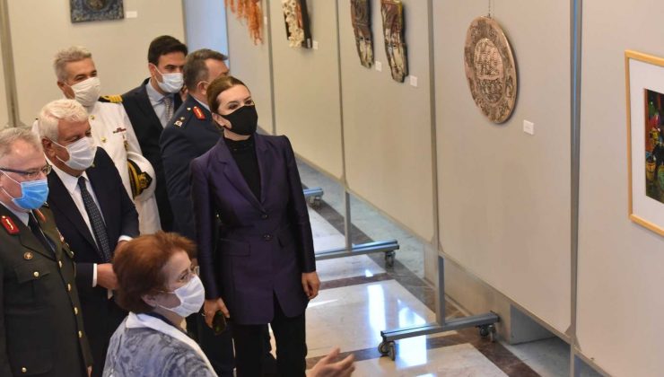 Nükhet Hotar: “Milli değerlerimizi anlatmak görevimiz”