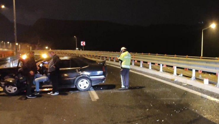 Otomobil bariyerlere çarptı: 1 yaralı