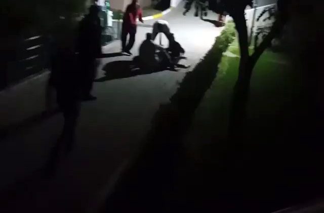 Esenyurt’ta telefonla oynayan çocuk 11. kattan düştü