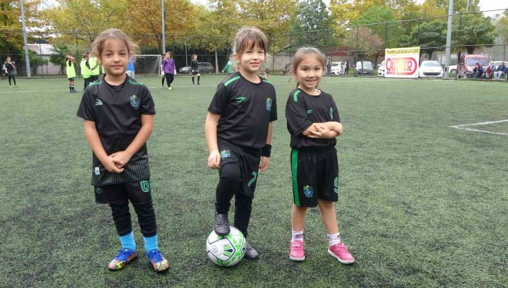 (Özel haber) Meşin yuvarlığın peşinde erkeklere taş çıkardılar