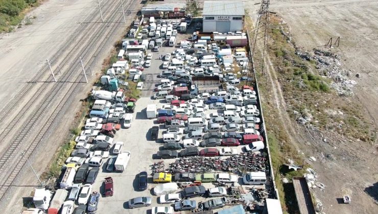 Milyonlarca liralık araçlar otoparklarda çürüyor