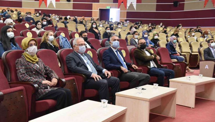 Rektör Ak: “Sizler bize ailelerinizin emanetisiniz”